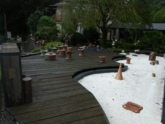 Gallery Minami Omurogama