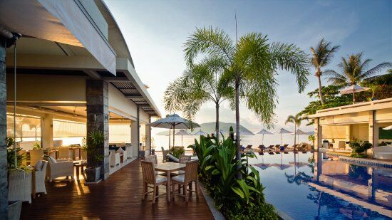 East 88 Restaurant & Beach Lounge