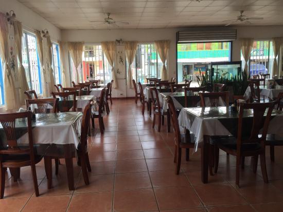 Restaurante Delfin Blanco