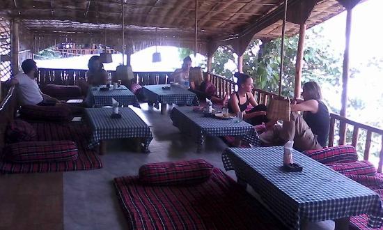 Chillout Ganga Cafe