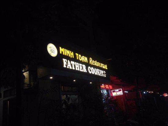 Minh Toan Restaurant Father Cooking