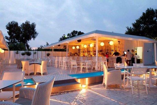 Sueno Food Beach Bar