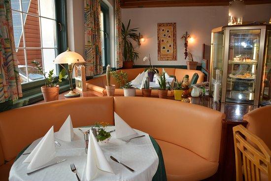 Restaurant & Cafe Chili