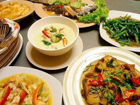 Tonkow restaurant