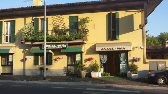Angel & Max