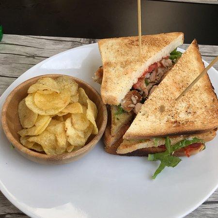 Clemente's Pub