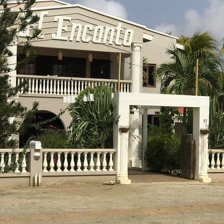 El Encanto