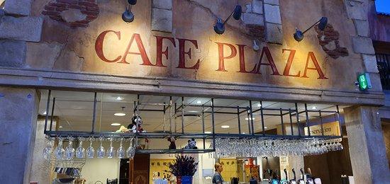 Cafe Plaza