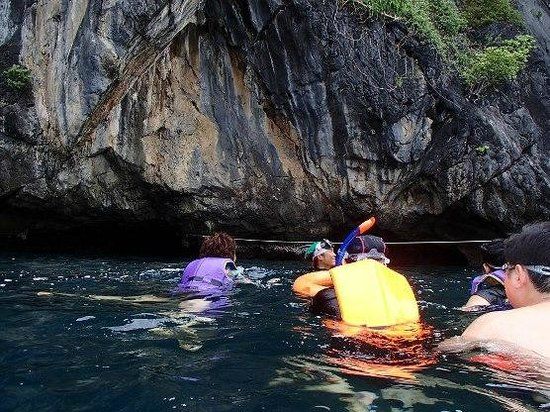 Morakot Cave