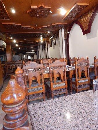 El Hussein Restaurant