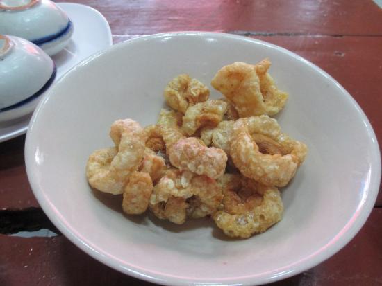 Tiao Ruea Tor Charm