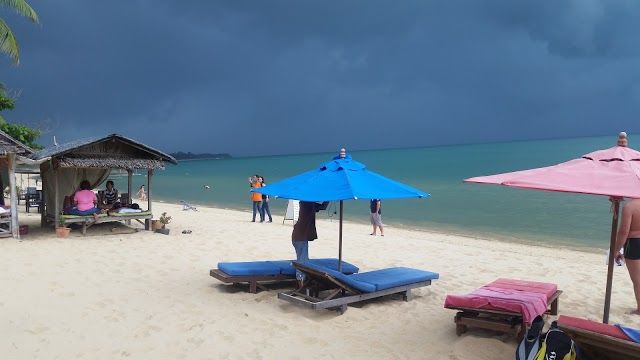 Maenam Beach