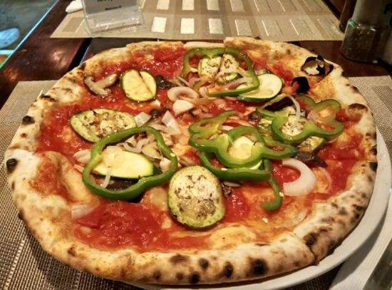 La Pizzeria