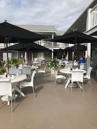 Beaches Cafe at the Ocean House