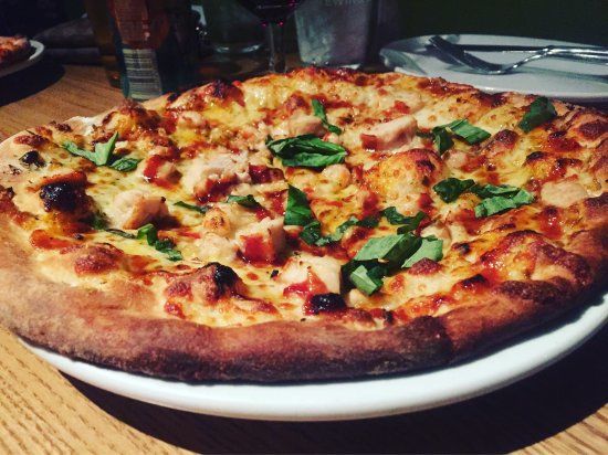 Piecasso Pizzeria & Lounge