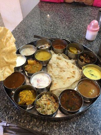 Vasant Vihar Veg