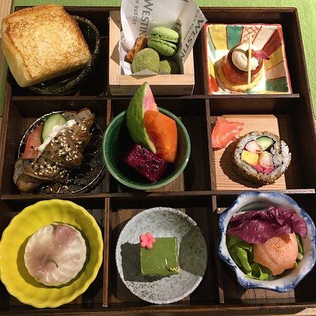 Cafe Lounge - The Westin