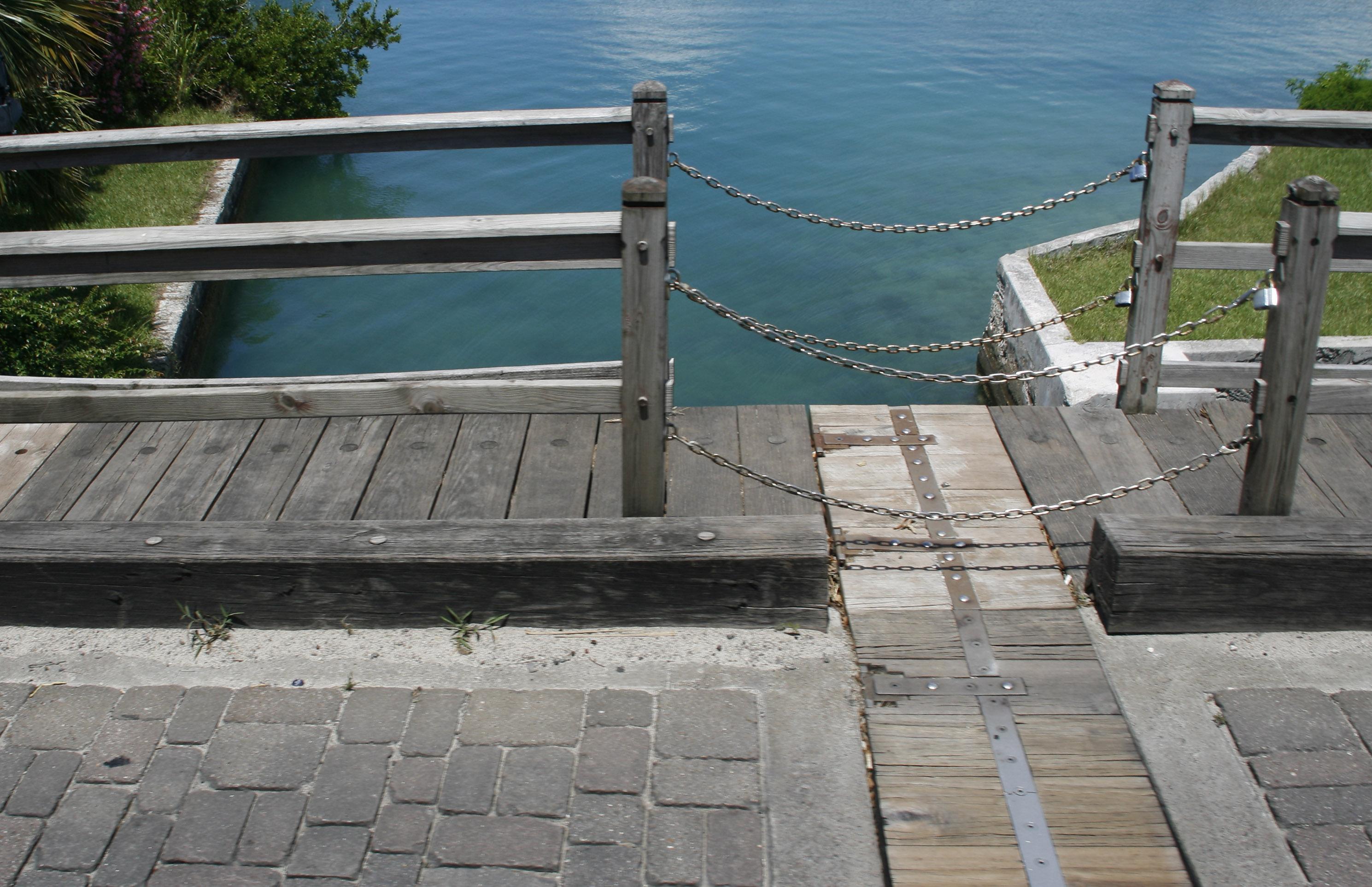 Somerset Bridge