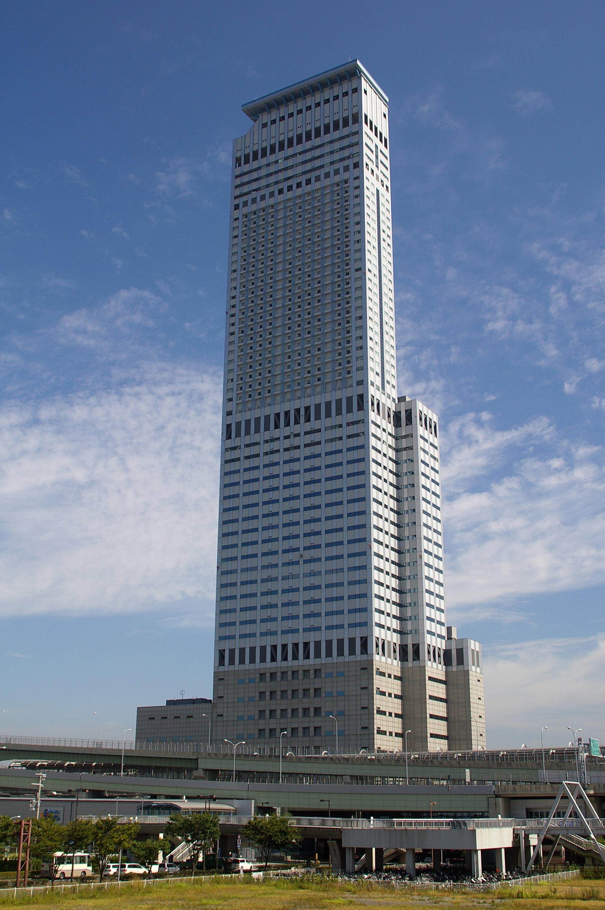 Rinku Gate Tower Building