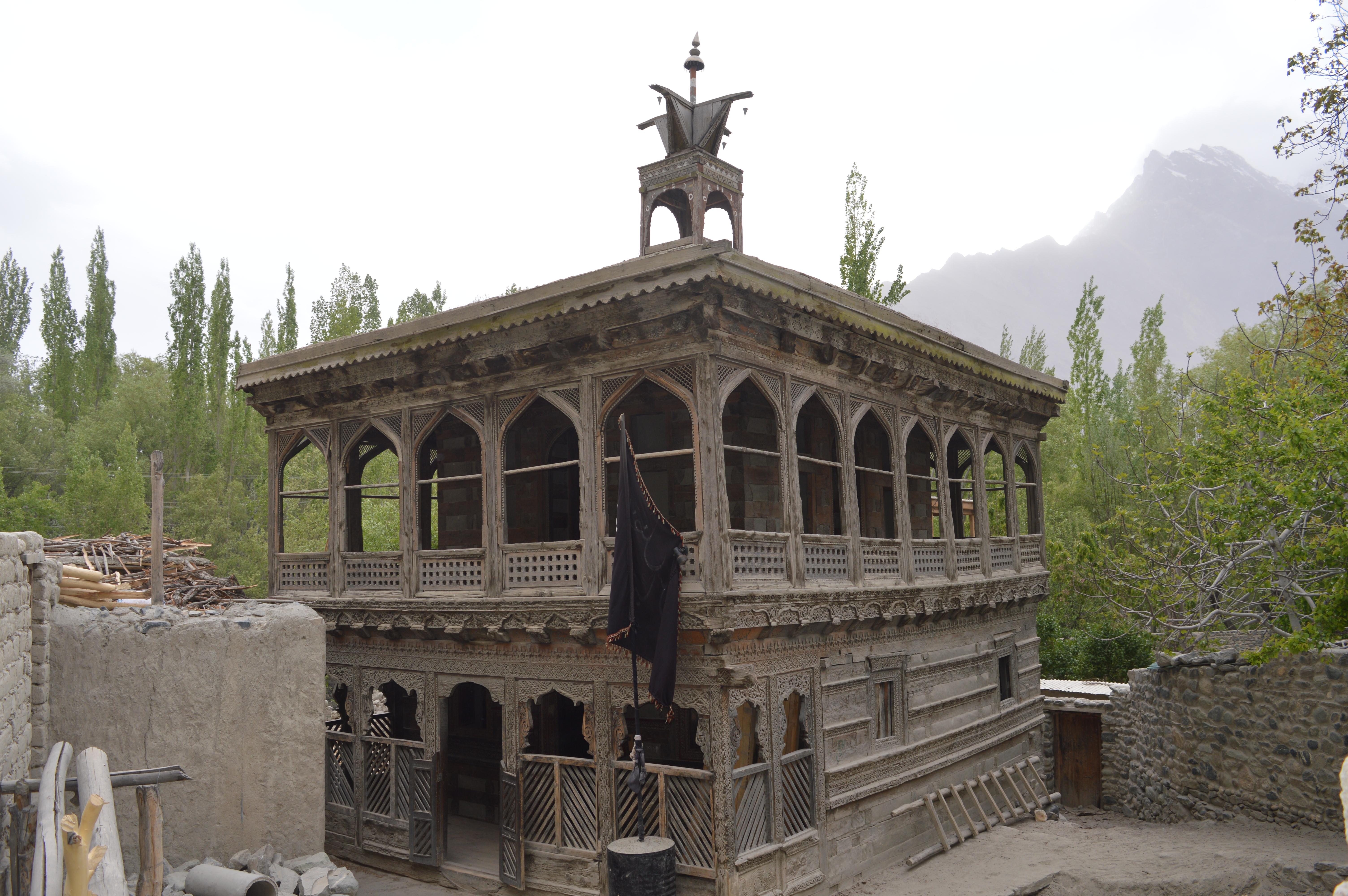 Amburiq Mosque