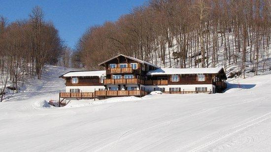 Whitecap Mountains Resort