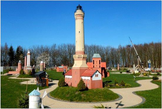 Park Miniatur Latarni Morskich w Niechorzu