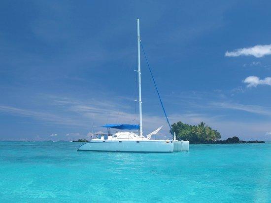 Sailing Fiji