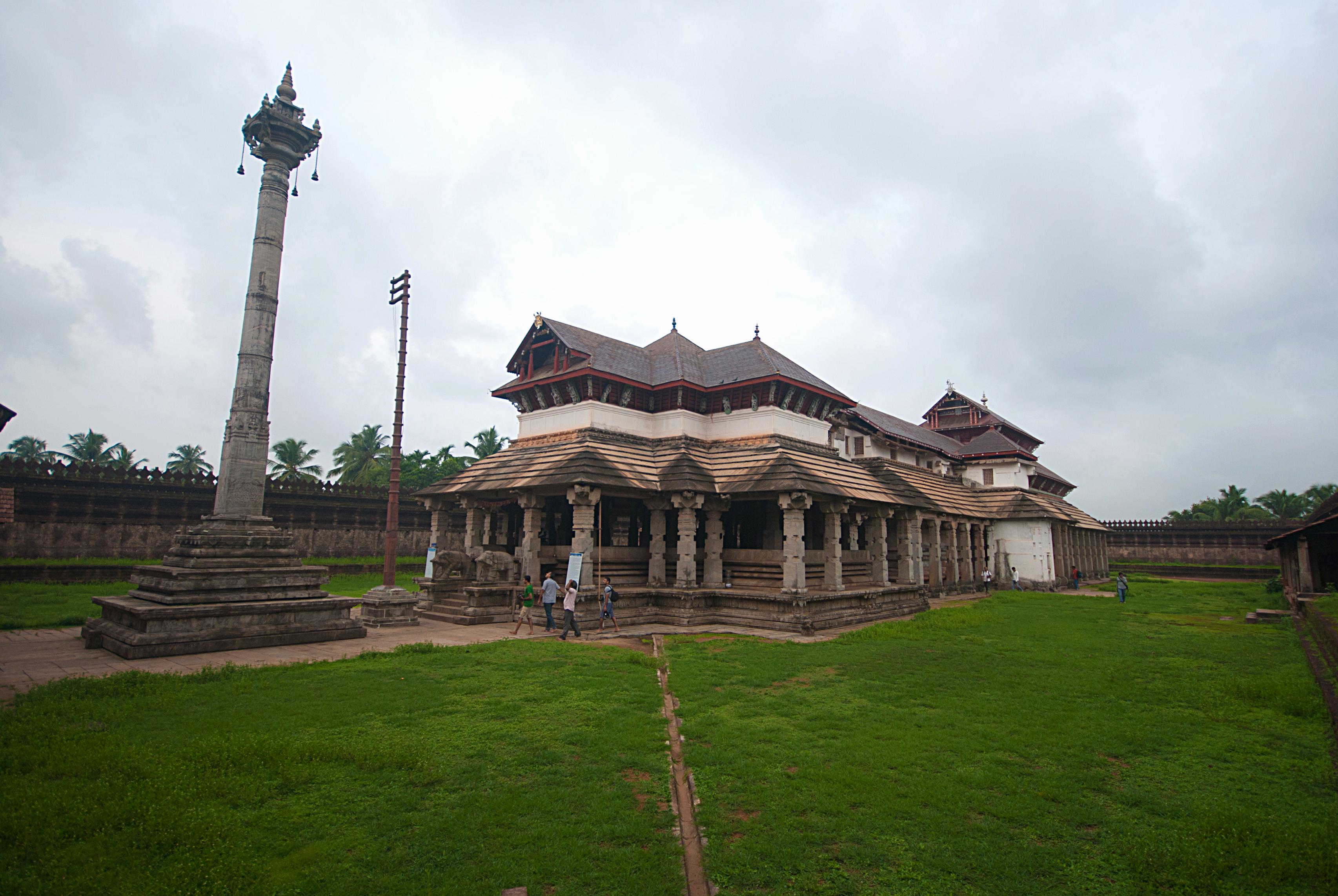1000 Pillar Jain Temple