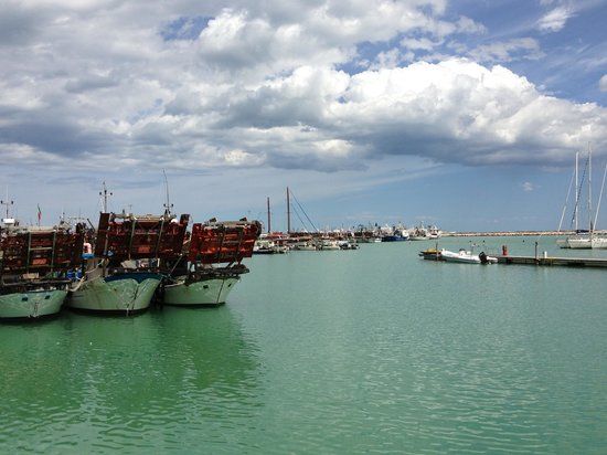Hafen von Giulianova