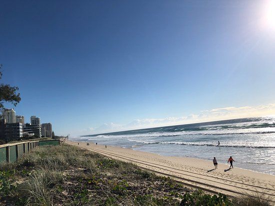 Narrow Neck Beach