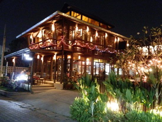 Dash Restaurant and Bar