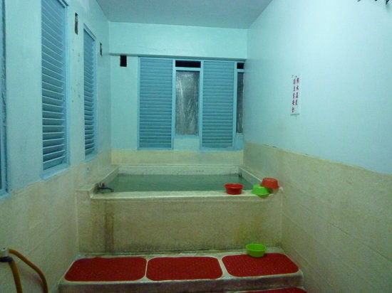 Longquan Hot Spring