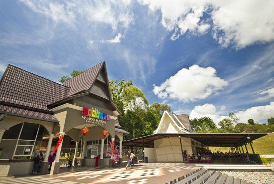Mini Malaysia & ASEAN Cultural Park Melaka