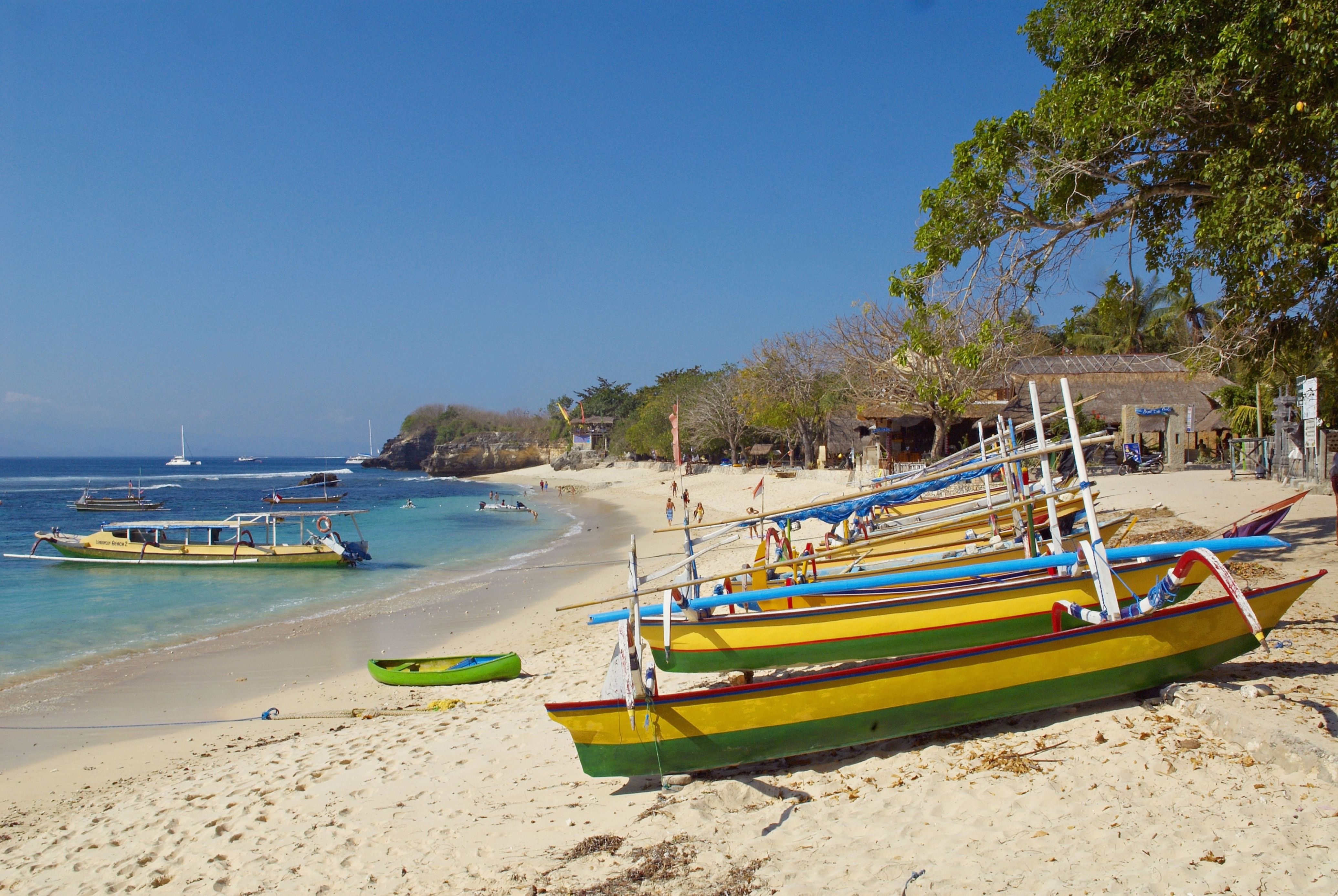 Pantai Tanjung Sanghyang