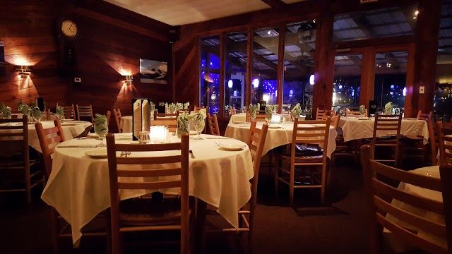 Joe's Bar & Grill