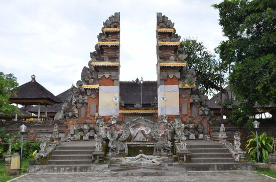 Pura Penataran Sasih
