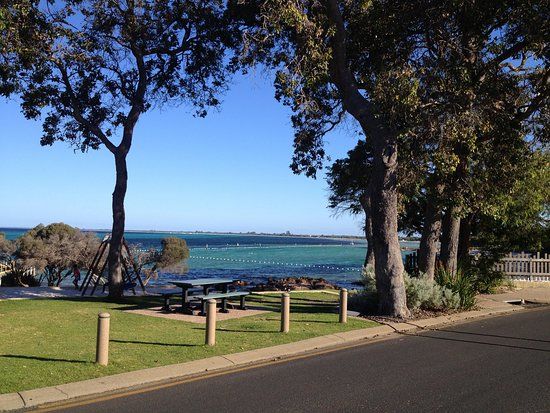 Dunsborough Beach