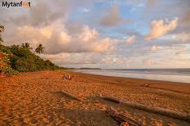 Dominical Beach
