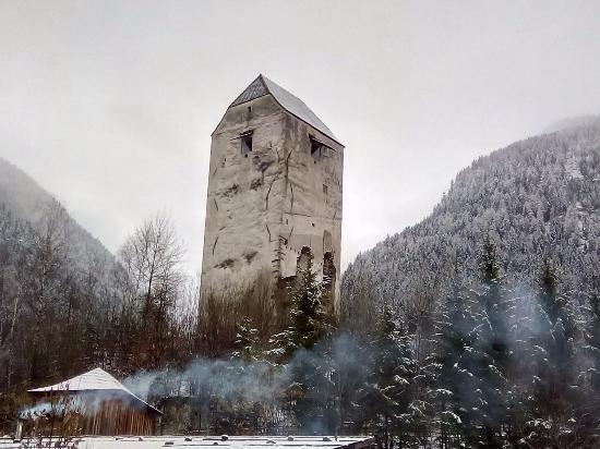 Castel Giovo