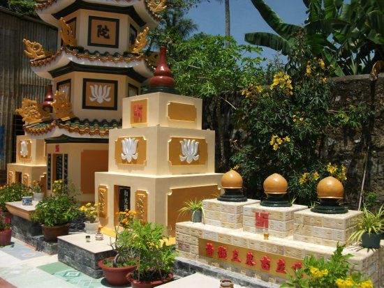 Tam Bau Temple