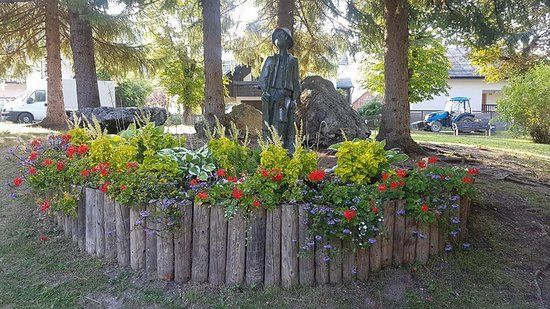 Statue of Kekec