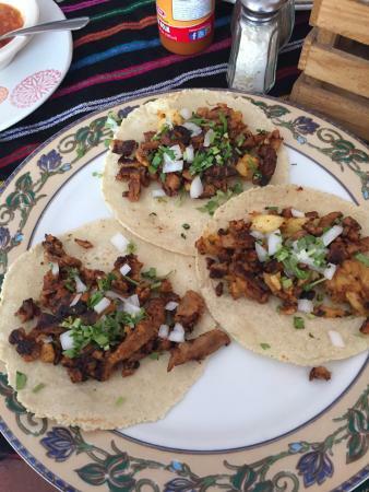 Tacos & Guacamole